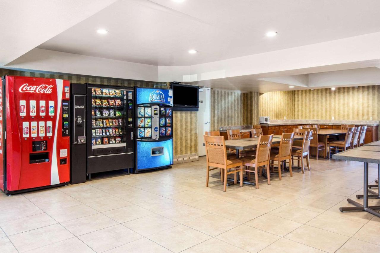 Rodeway Inn & Suites El Cajon San Diego East ภายนอก รูปภาพ